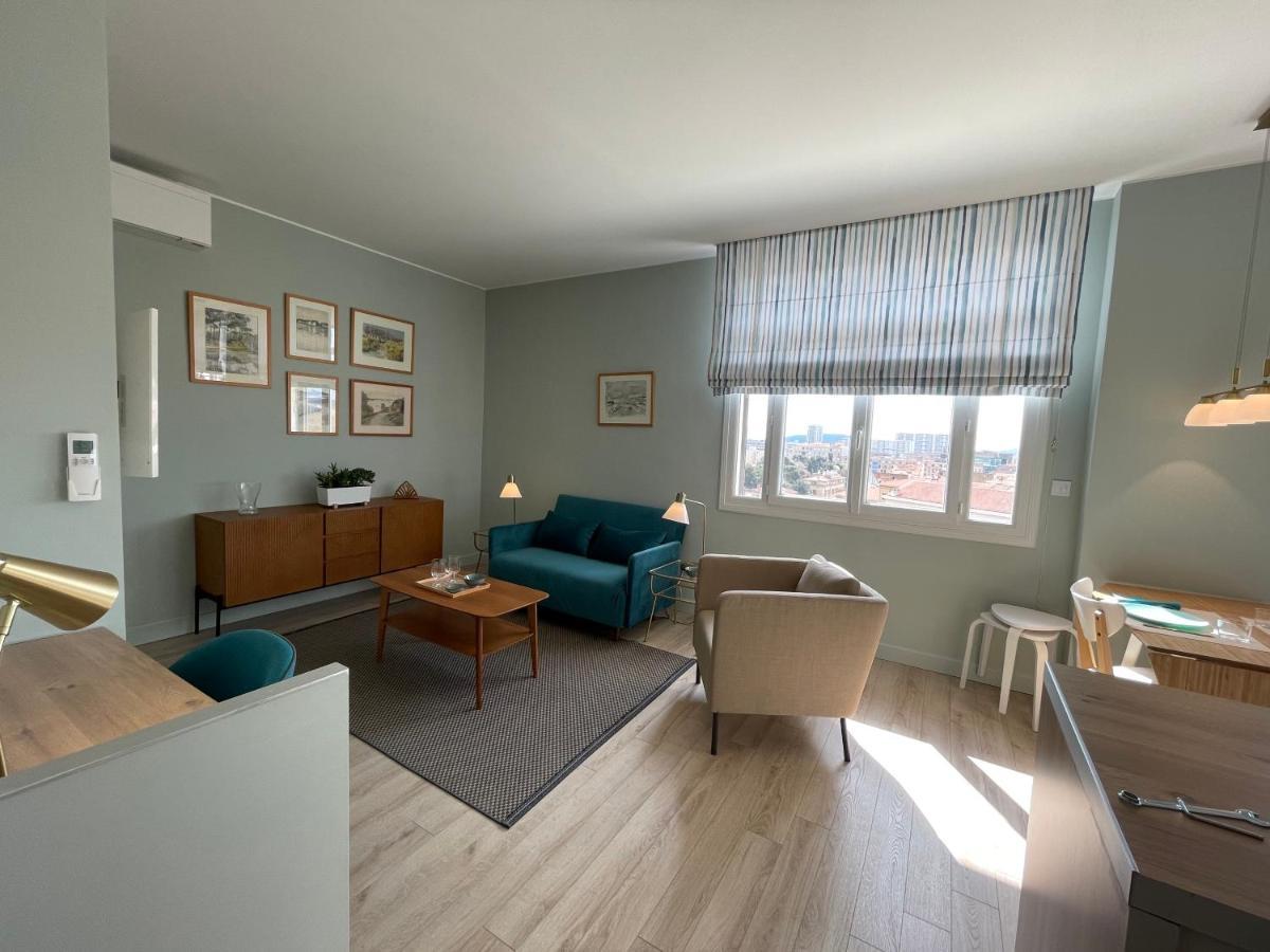 Vue sur rade appartement élégant vaste climatisé étage élevé ascenseur proche parking et toutes commodités au cœur du Toulon historique Extérieur photo